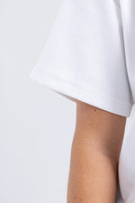 Cargar imagen en el visor de la galería, Camiseta para ELLAS Alto Gramaje Regular- ¡Nuestra joya! WHITE BRIGHT