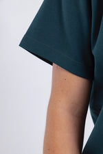 Cargar imagen en el visor de la galería, Camiseta para ELLAS Alto Gramaje Regular- ¡Nuestra joya! EMERALD