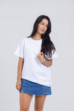 Cargar imagen en el visor de la galería, Camiseta para ELLAS Alto Gramaje Regular- ¡Nuestra joya! WHITE BRIGHT