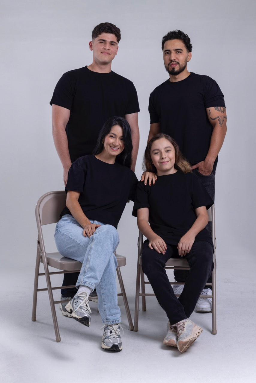 ¡Conoce la nueva Camiseta para niños y niñas! DEEP BLACK
