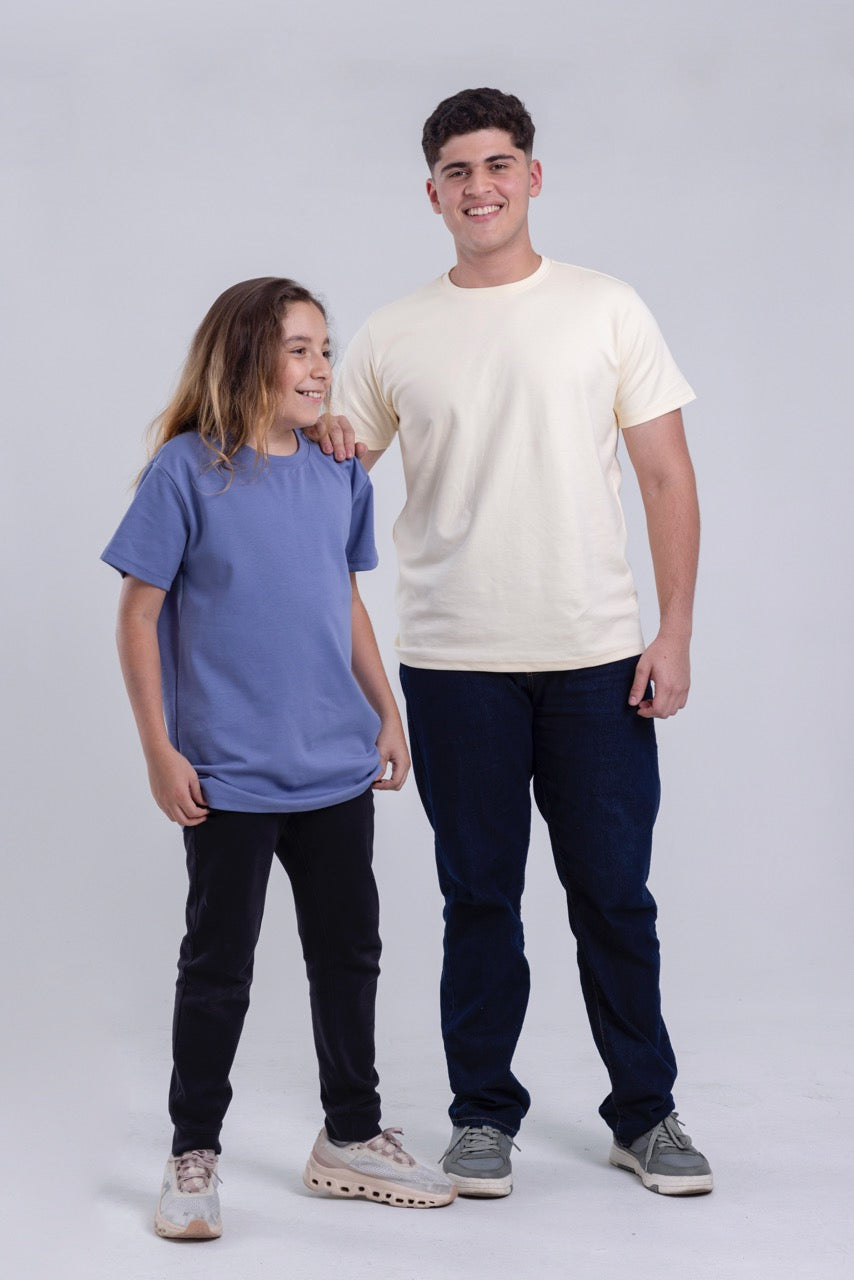 ¡Conoce la nueva Camiseta para niños y niñas! VIBRANT BLUE