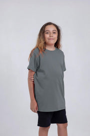 ¡Conoce la nueva Camiseta para niños y niñas! SLATE GREY